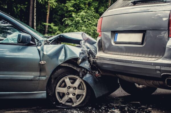 C:\Users\PONS\Downloads\image-auto-accident-involving-two-cars.jpg